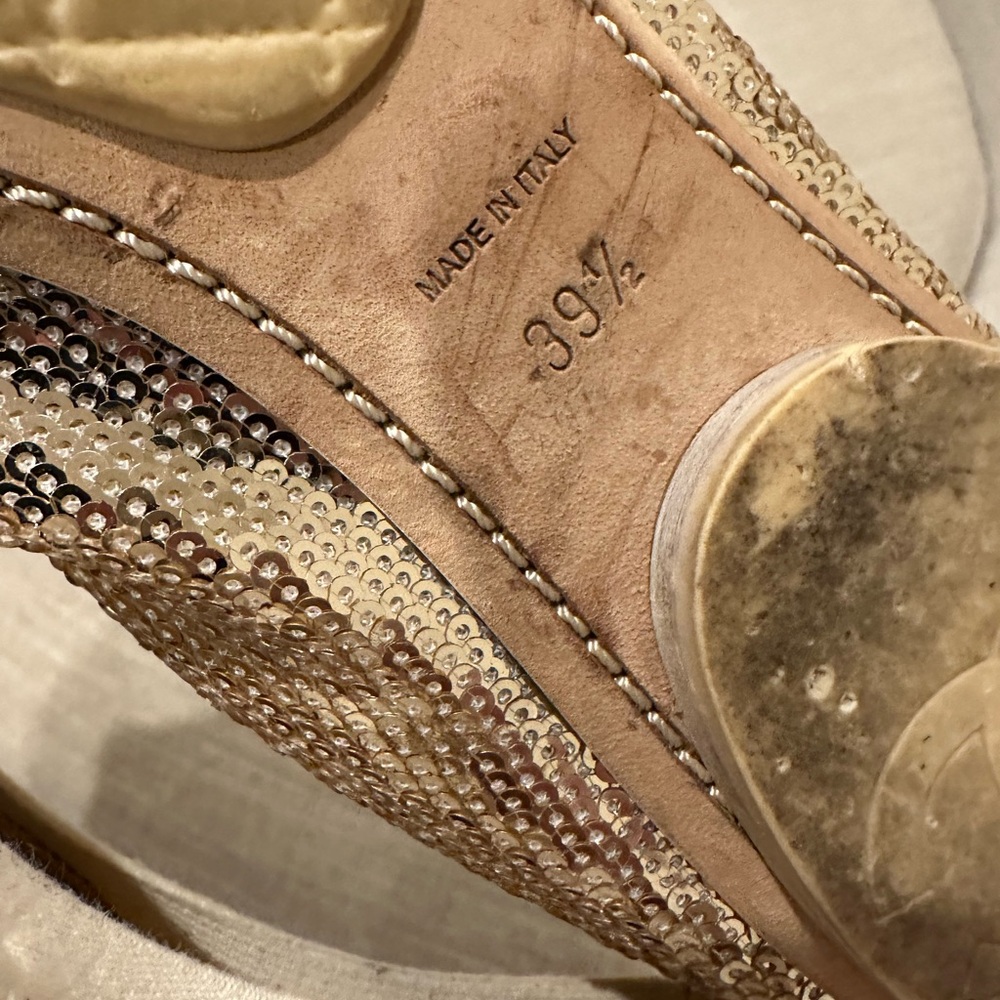 CHANEL Gold Sequin Flats- Authenticated - Picture 12 of 12